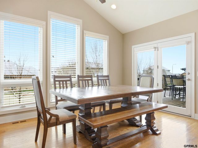 10106 S 123rd Avenue, Papillion, NE 68046