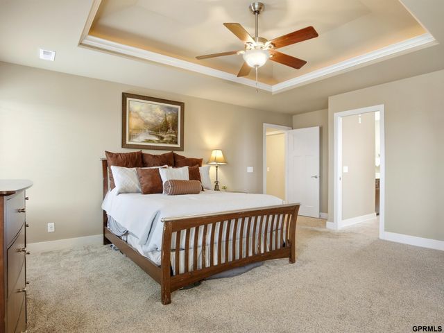 10106 S 123rd Avenue, Papillion, NE 68046
