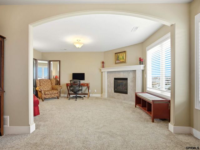 10106 S 123rd Avenue, Papillion, NE 68046