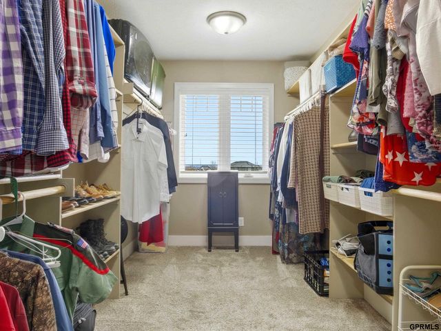 10106 S 123rd Avenue, Papillion, NE 68046