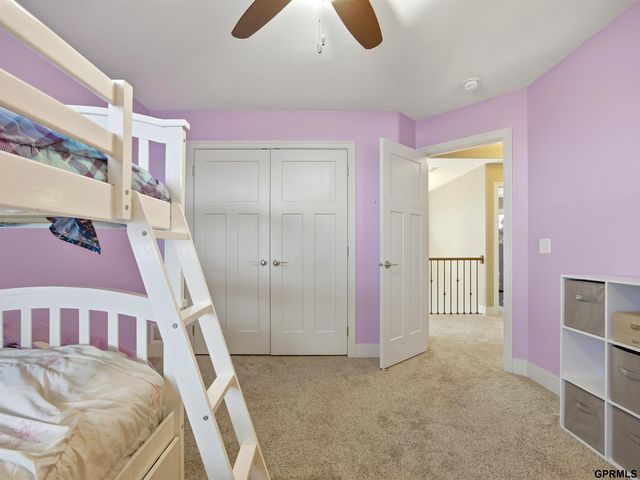 10106 S 123rd Avenue, Papillion, NE 68046