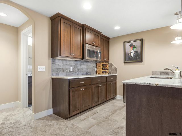 10106 S 123rd Avenue, Papillion, NE 68046