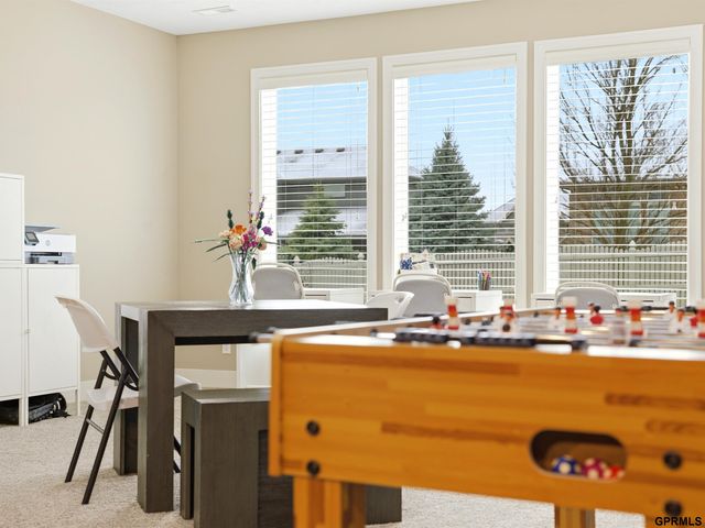 10106 S 123rd Avenue, Papillion, NE 68046