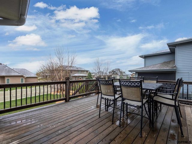 10106 S 123rd Avenue, Papillion, NE 68046