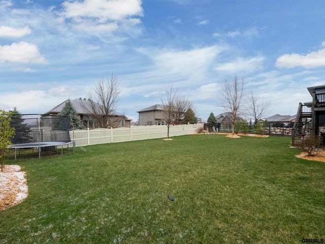 10106 S 123rd Avenue, Papillion, NE 68046