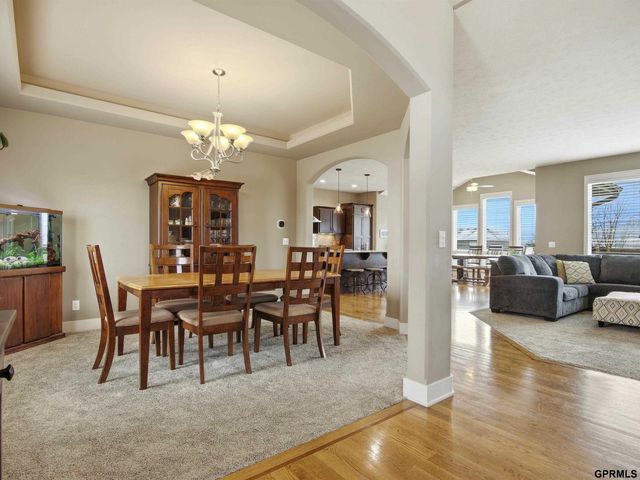10106 S 123rd Avenue, Papillion, NE 68046