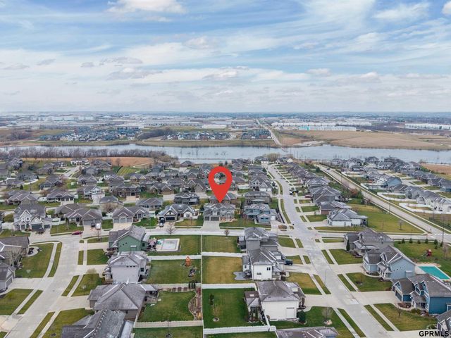 10106 S 123rd Avenue, Papillion, NE 68046