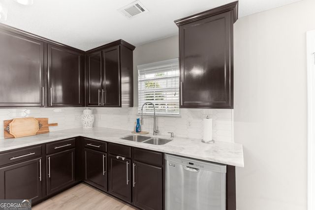 502 Timberwind Drive, Byron, GA 31008