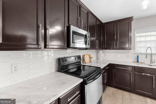 502 Timberwind Drive, Byron, GA 31008