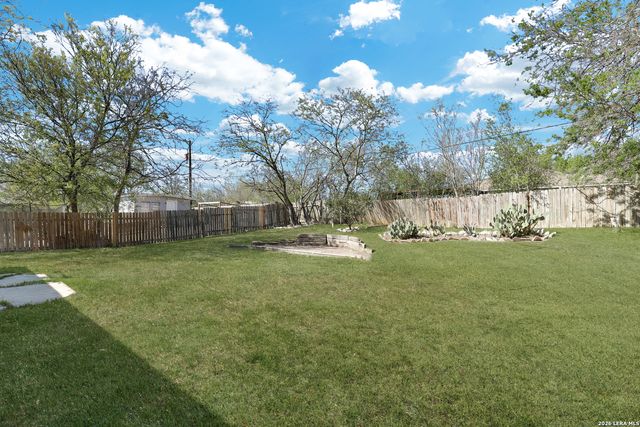 143 OAK VALLEY DR, San Antonio, TX 78227