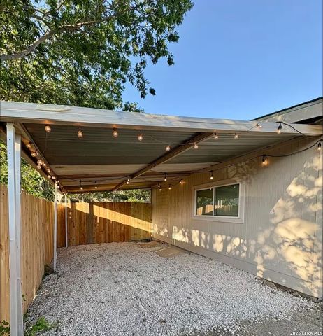 143 OAK VALLEY DR, San Antonio, TX 78227