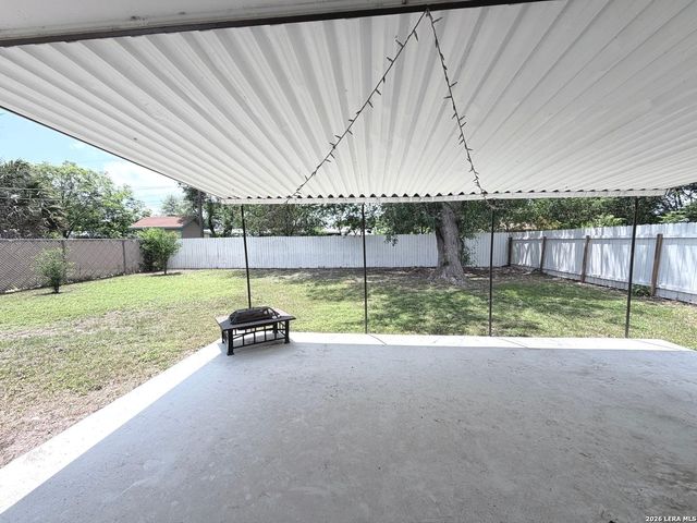 5142 VILLAGE CT, San Antonio, TX 78218