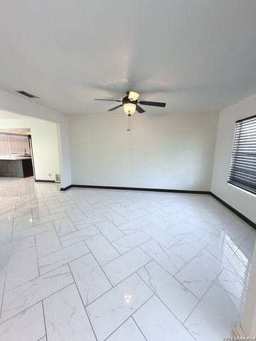 5142 VILLAGE CT, San Antonio, TX 78218