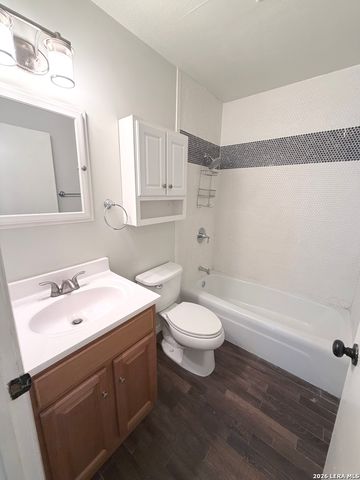 5142 VILLAGE CT, San Antonio, TX 78218