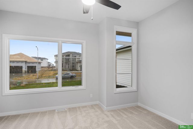 5432 N 213th Street, Elkhorn, NE 68022