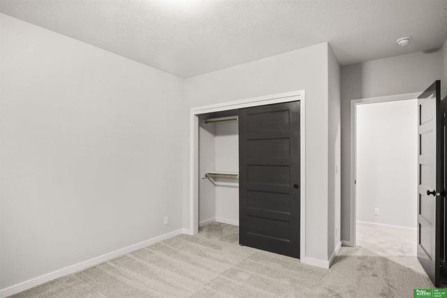 5432 N 213th Street, Elkhorn, NE 68022