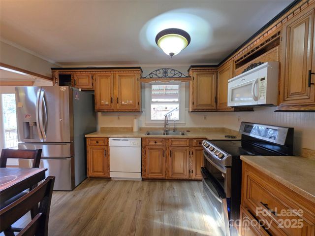 256 Georgewoods Drive, Dallas, NC 28034