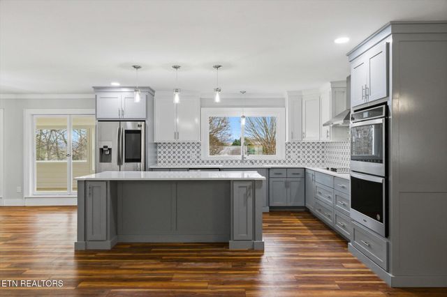 1312 Park St, Sweetwater, TN 37874