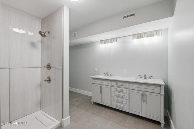 1312 Park St, Sweetwater, TN 37874