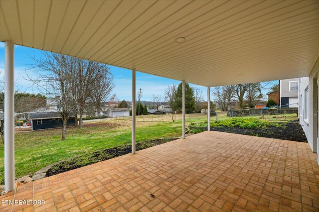 1312 Park St, Sweetwater, TN 37874