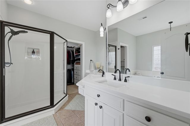 5732 S Chanberry Lane, Rogers, AR 72758