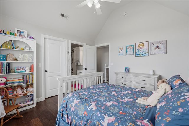 5732 S Chanberry Lane, Rogers, AR 72758