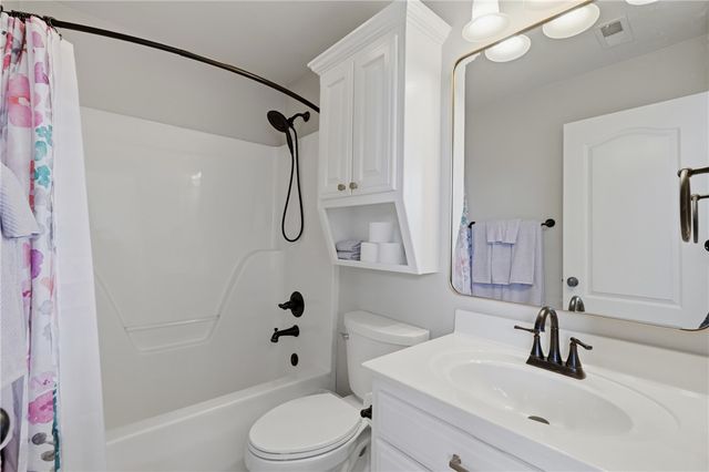 5732 S Chanberry Lane, Rogers, AR 72758