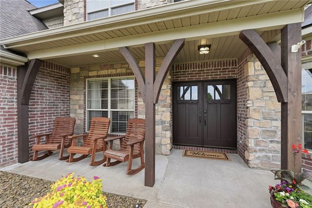 5732 S Chanberry Lane, Rogers, AR 72758
