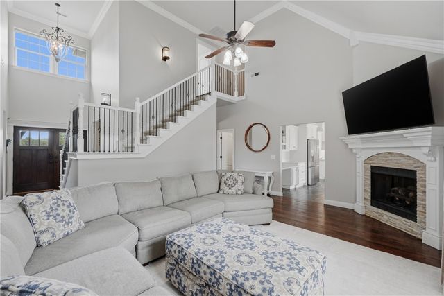 5732 S Chanberry Lane, Rogers, AR 72758