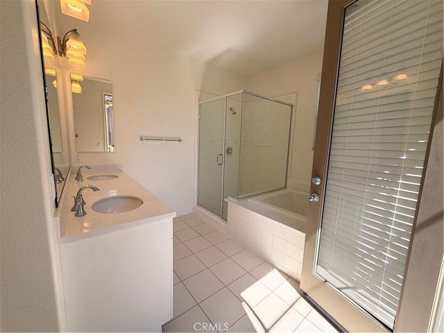 153 Fixie, Irvine, CA 92618