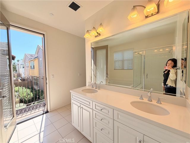 153 Fixie, Irvine, CA 92618