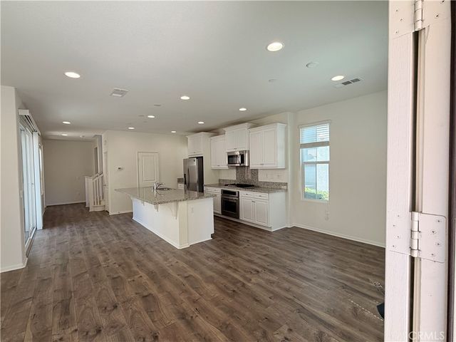 153 Fixie, Irvine, CA 92618