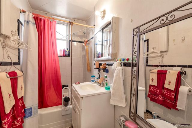 55-05 Woodside Avenue 612, Woodside, NY 11377