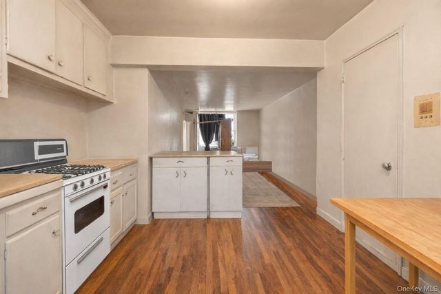 55-05 Woodside Avenue 612, Woodside, NY 11377