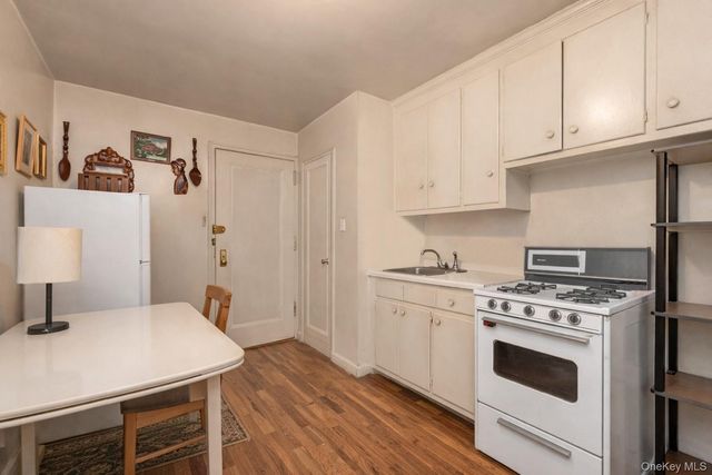 55-05 Woodside Avenue 612, Woodside, NY 11377