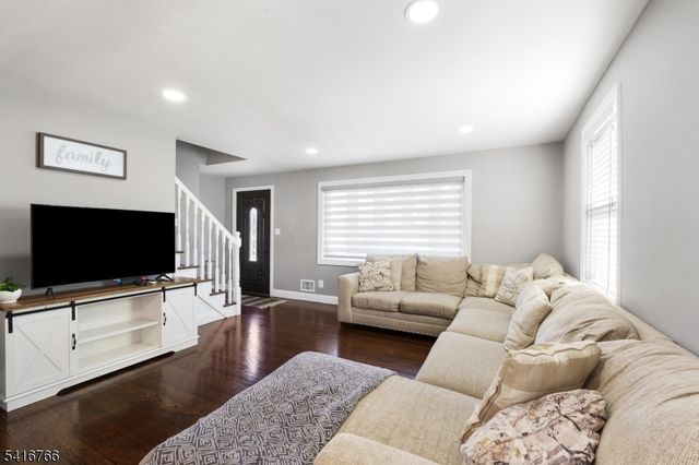 1716 Kenyon Ave, South Plainfield Boro, NJ 07080