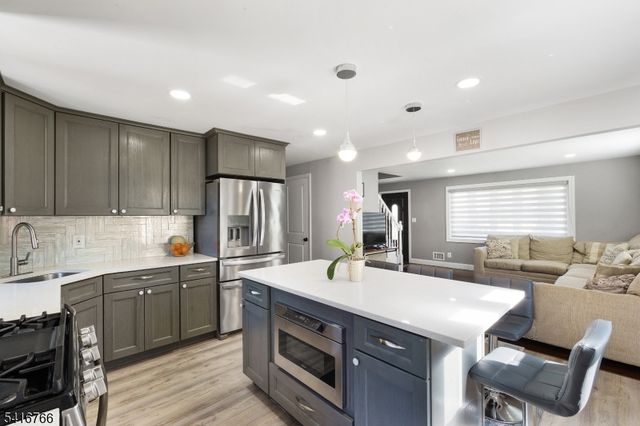 1716 Kenyon Ave, South Plainfield Boro, NJ 07080