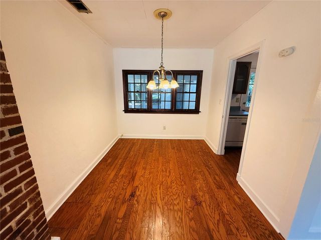 745 NE 10TH AVENUE, Gainesville, FL 32601