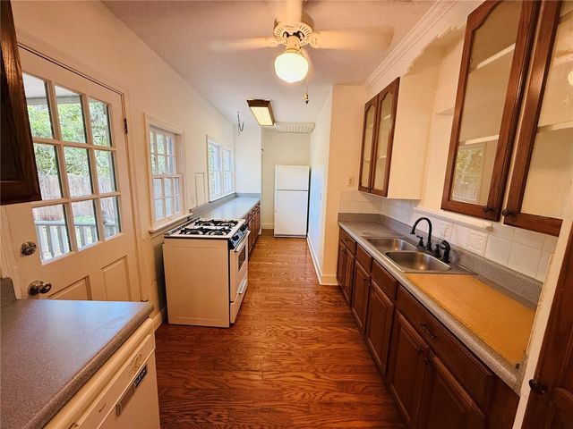 745 NE 10TH AVENUE, Gainesville, FL 32601