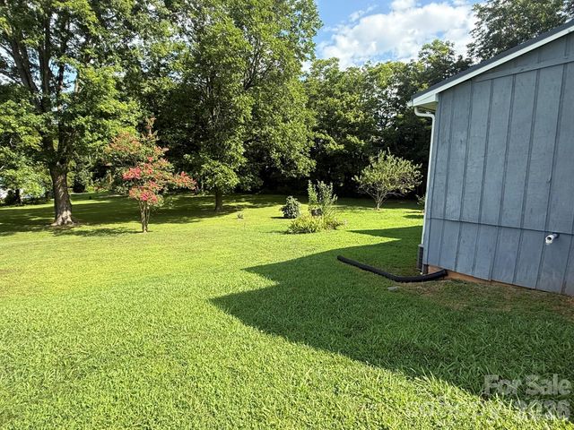 304 Main Avenue W, Hildebran, NC 28637