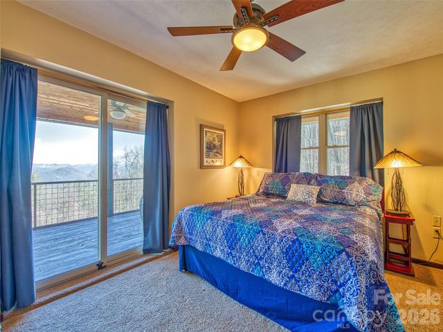 1463 Apple Creek Road, Waynesville, NC 28786