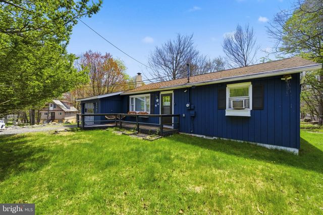 7106 ROBINWOOD DR, Tobyhanna, PA 18466