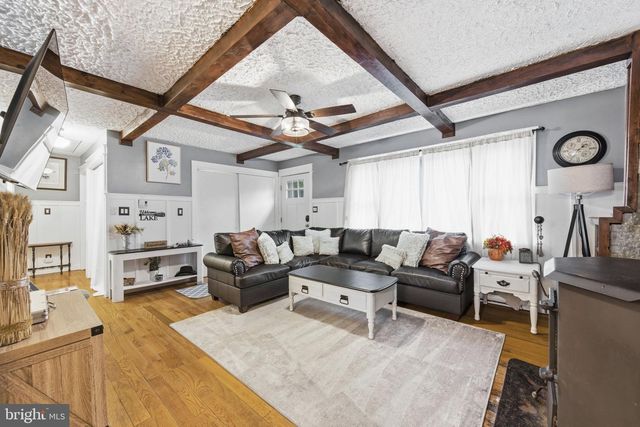 7106 ROBINWOOD DR, Tobyhanna, PA 18466