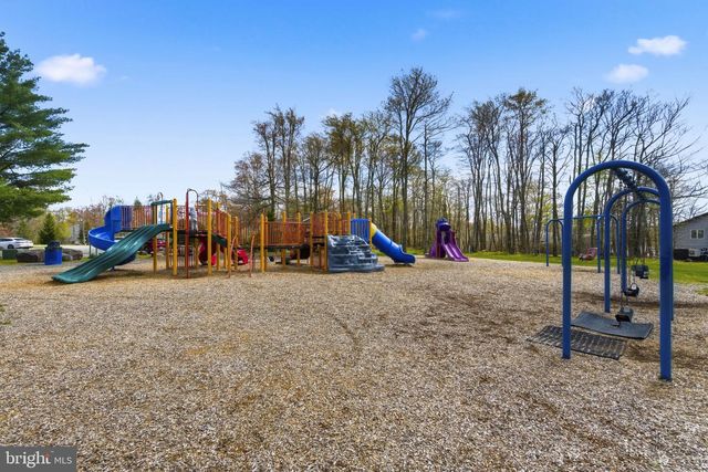 7106 ROBINWOOD DR, Tobyhanna, PA 18466