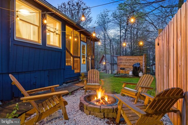 7106 ROBINWOOD DR, Tobyhanna, PA 18466