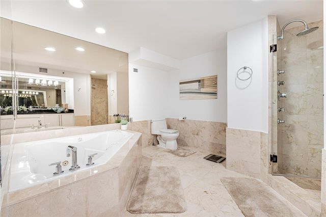 100 LINCOLN RD 944, Miami Beach, FL 33139