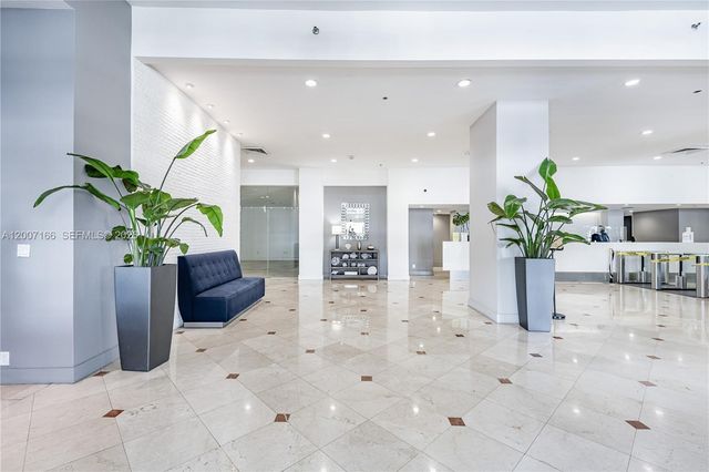 100 LINCOLN RD 944, Miami Beach, FL 33139