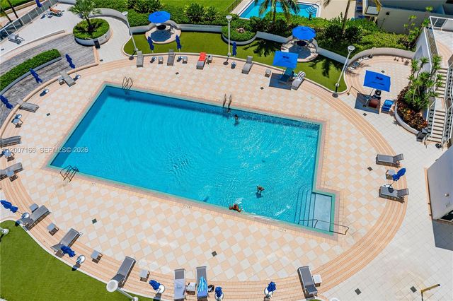 100 LINCOLN RD 944, Miami Beach, FL 33139