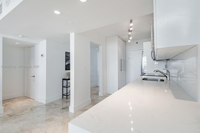 100 LINCOLN RD 944, Miami Beach, FL 33139