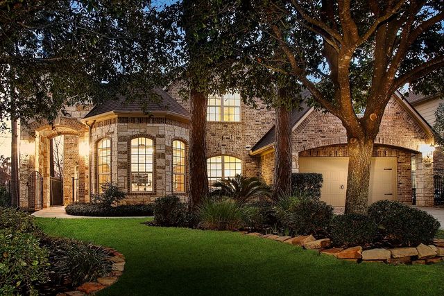 62 N Beech Springs Circle, The Woodlands, TX 77389